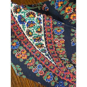 Vintage 2 1/4" wide folded bias binding paisley print